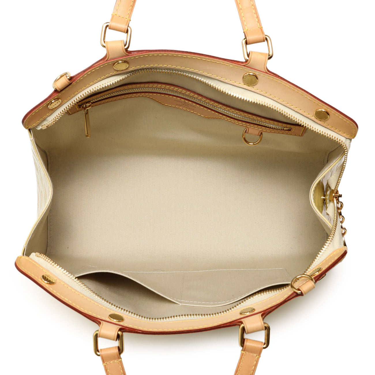 Exclusive Louis Vuitton Blanc Corail Vernis Brea MM — Alternate View 8