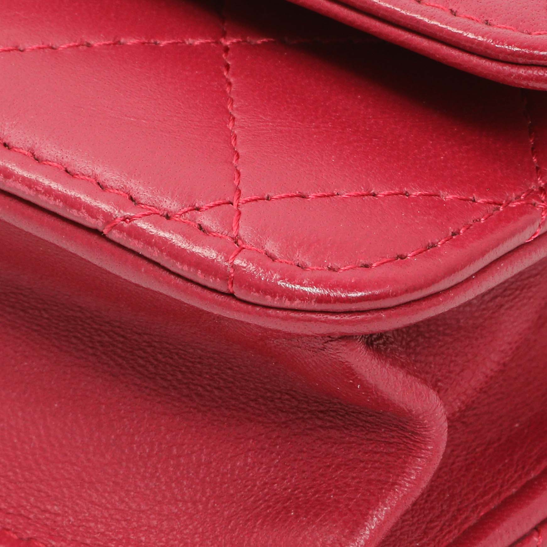 Exclusive Chanel Dark Pink Quilted Lambskin Trendy CC Wallet On Chain — Detail View