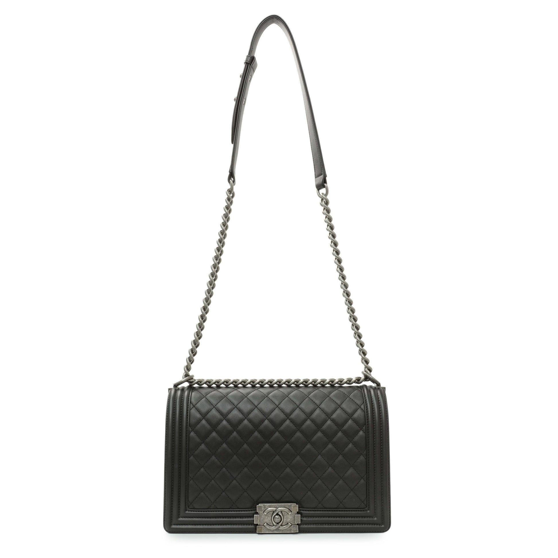 Exclusive Chanel Black Quilted Calfskin New Medium Boy Flap — Front View