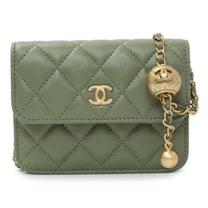 Exclusive Chanel Green Quilted Lambskin Pearl Crush Clutch With Chain — Front View