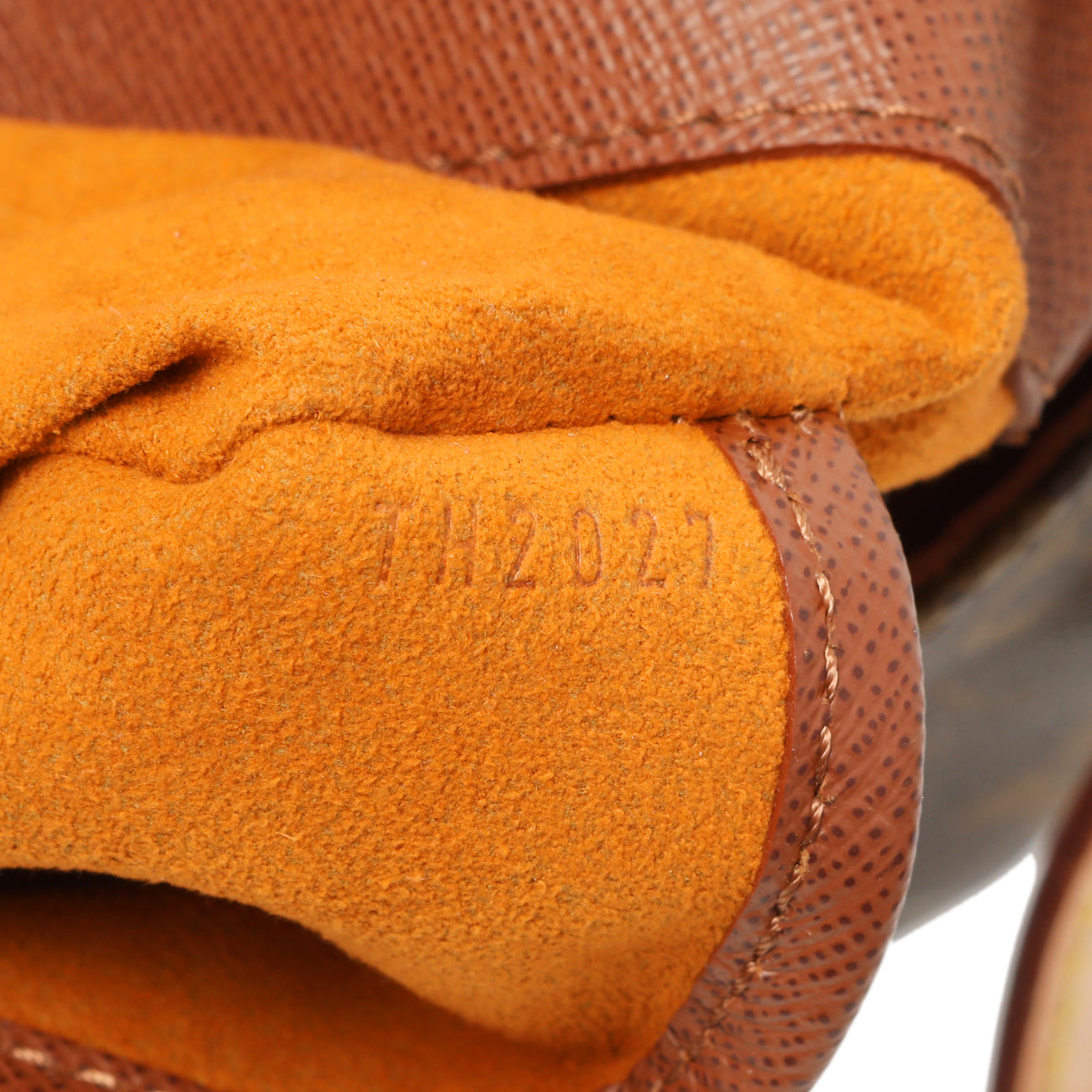 Exclusive Louis Vuitton Monogram Musette Salsa Long Strap — Alternate View 10