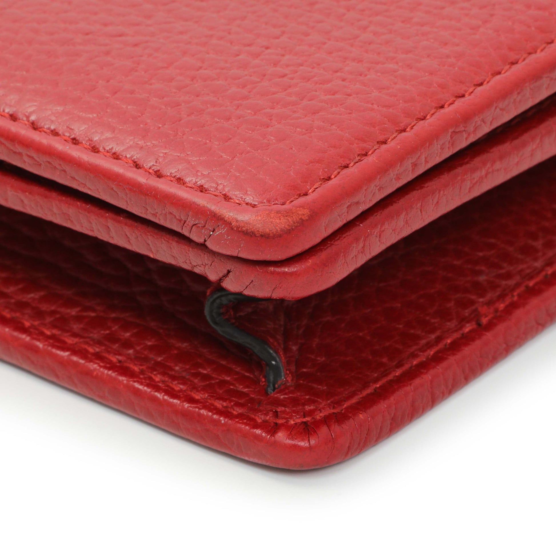 Exclusive Gucci Hibiscus Red Dollar Calfskin Mini GG Marmont Chain Wallet — Detail View
