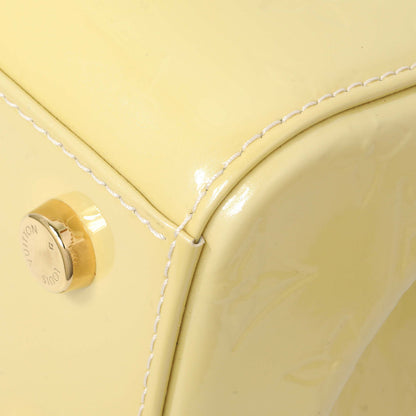 Exclusive Louis Vuitton Blanc Corail Vernis Brea MM — Detail View