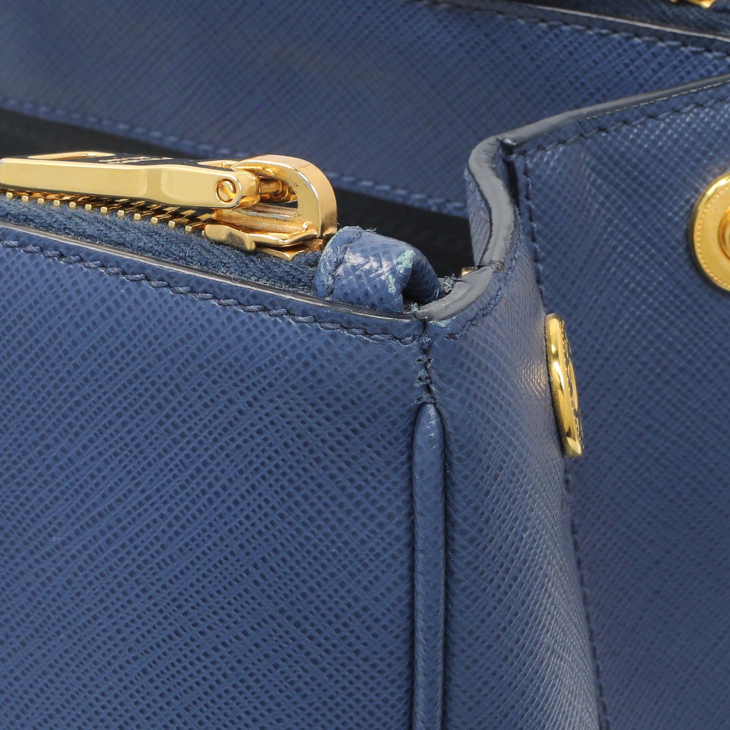 Exclusive Prada Blue Saffiano Medium Galleria Double Zip Tote — Alternate View 10