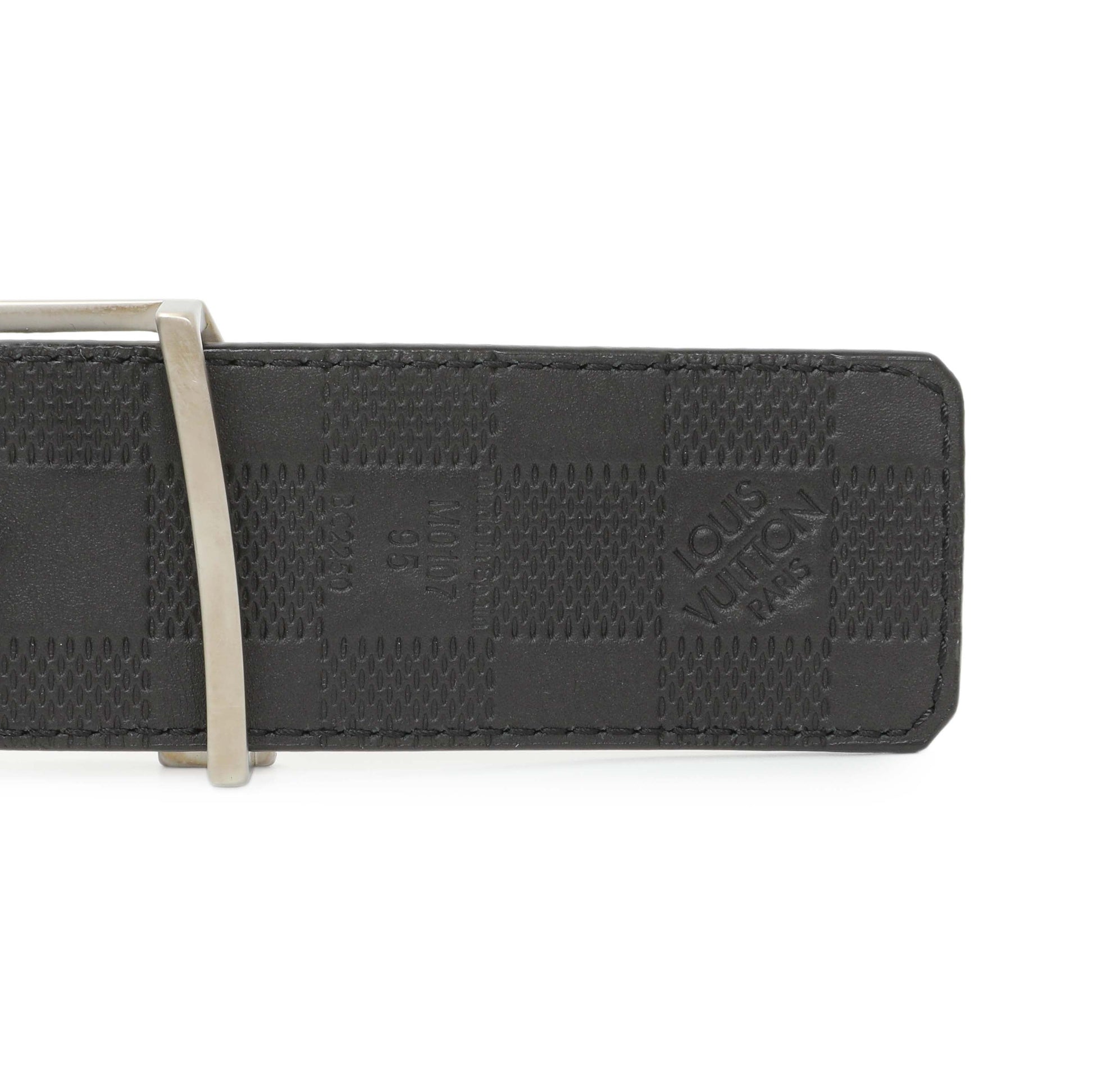 Exclusive Louis Vuitton Reversible Damier Infini LV Initiales 40mm Belt — Lifestyle View