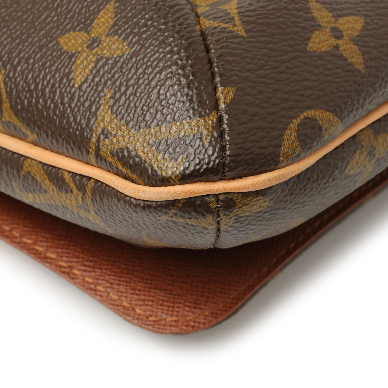 Exclusive Louis Vuitton Monogram Musette Salsa Long Strap — Lifestyle View