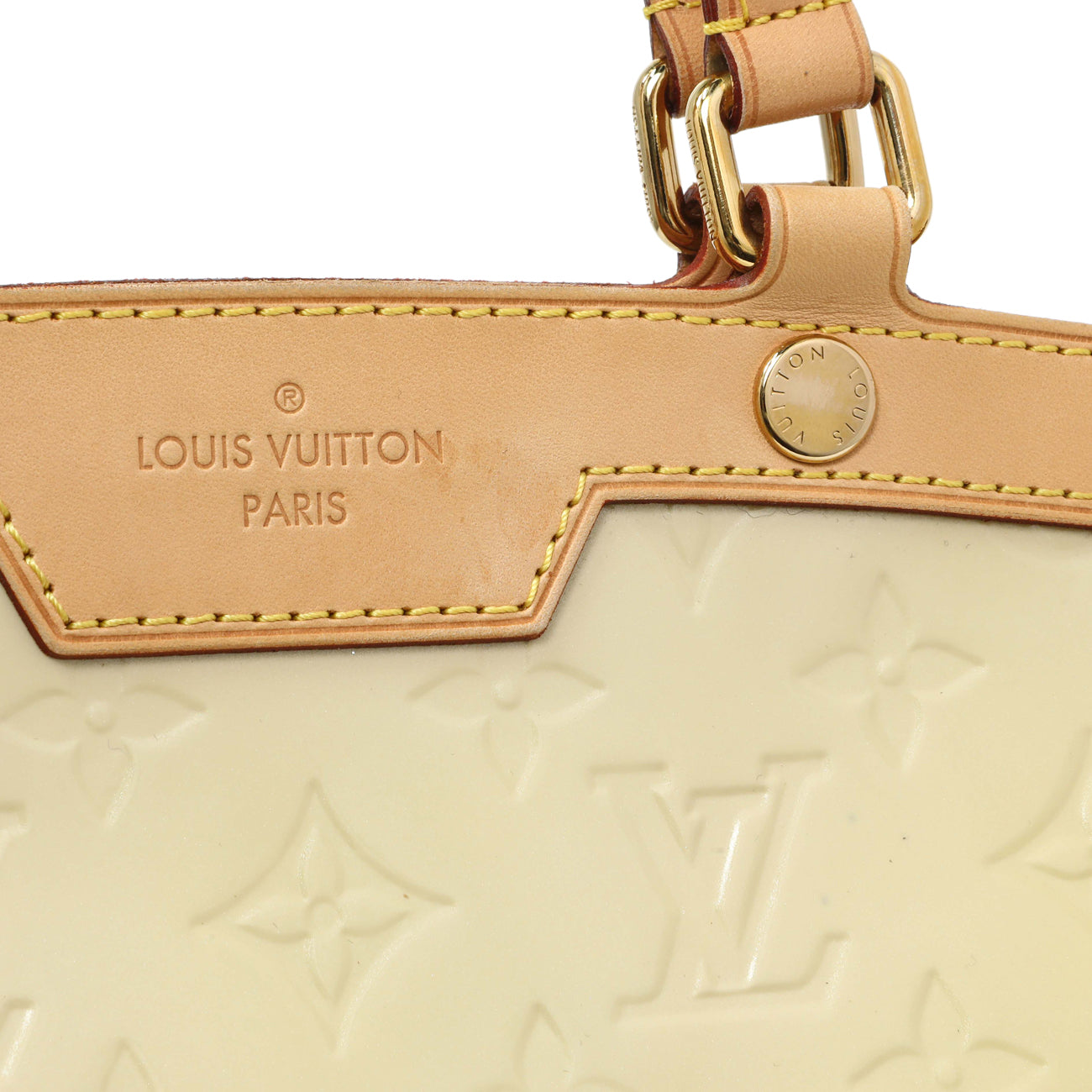Exclusive Louis Vuitton Blanc Corail Vernis Brea MM — Alternate View 11