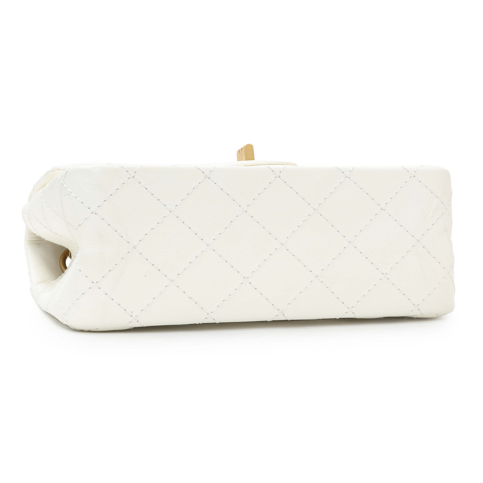 Exclusive Chanel White Quilted Aged Calfskin 2.55 Reissue Flap 224 — Back View