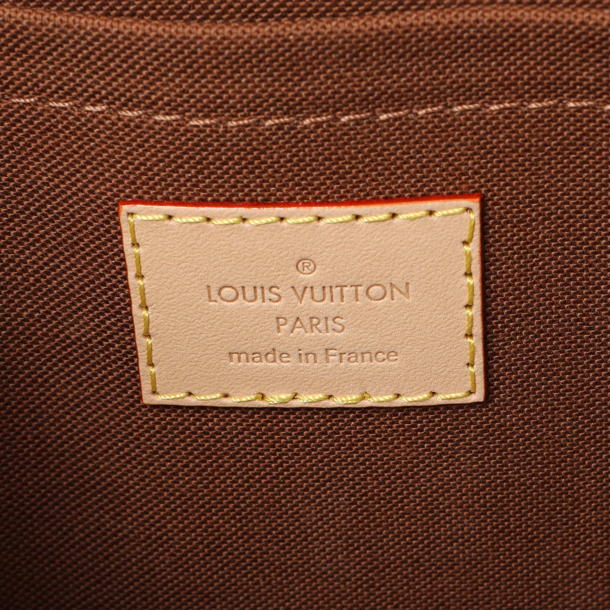 Exclusive Louis Vuitton Monogram Ellipse PM NM — Detail View