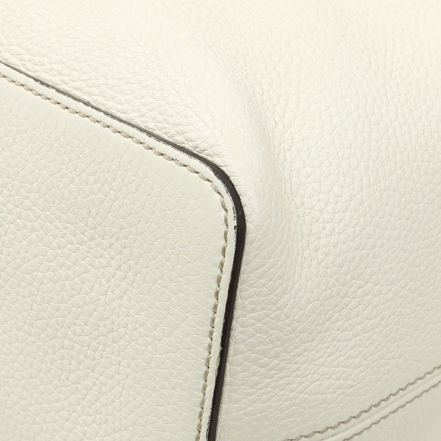 Exclusive Gucci Ivory Soho Pebbled Leather Hobo Shoulder Bag — Alternate View 7