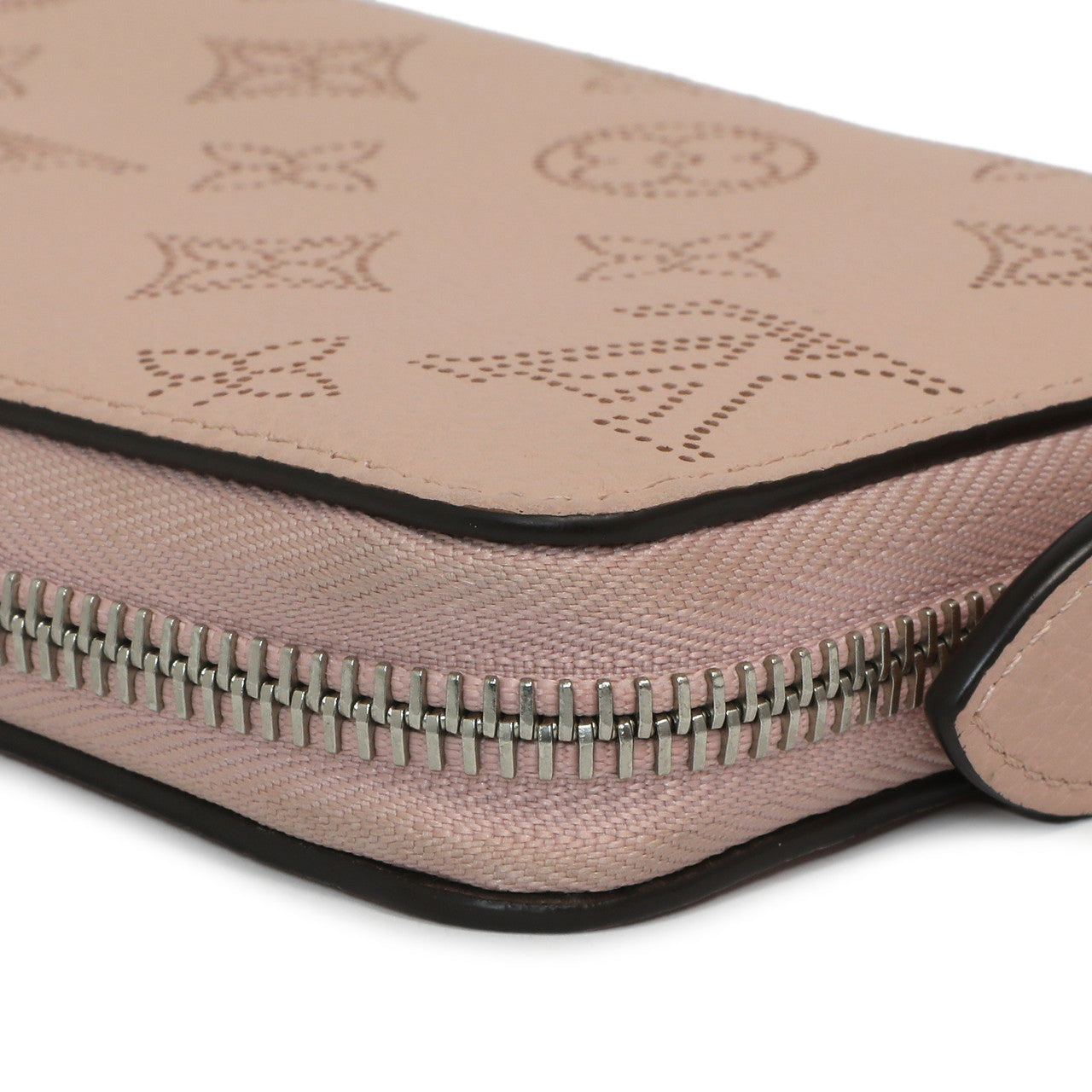 Exclusive Louis Vuitton Magnolia Mahina Zippy Wallet — Alternate View 9
