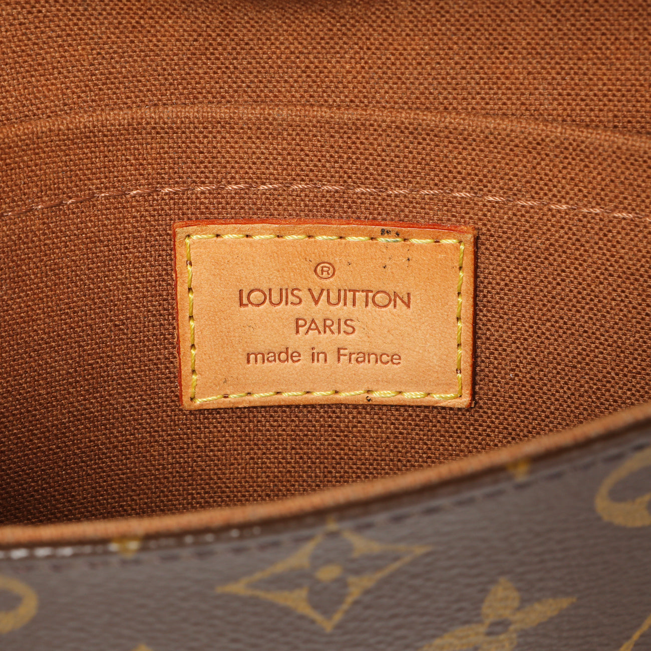 Exclusive Louis Vuitton Monogram Pochette Marelle PM — Alternate View 9