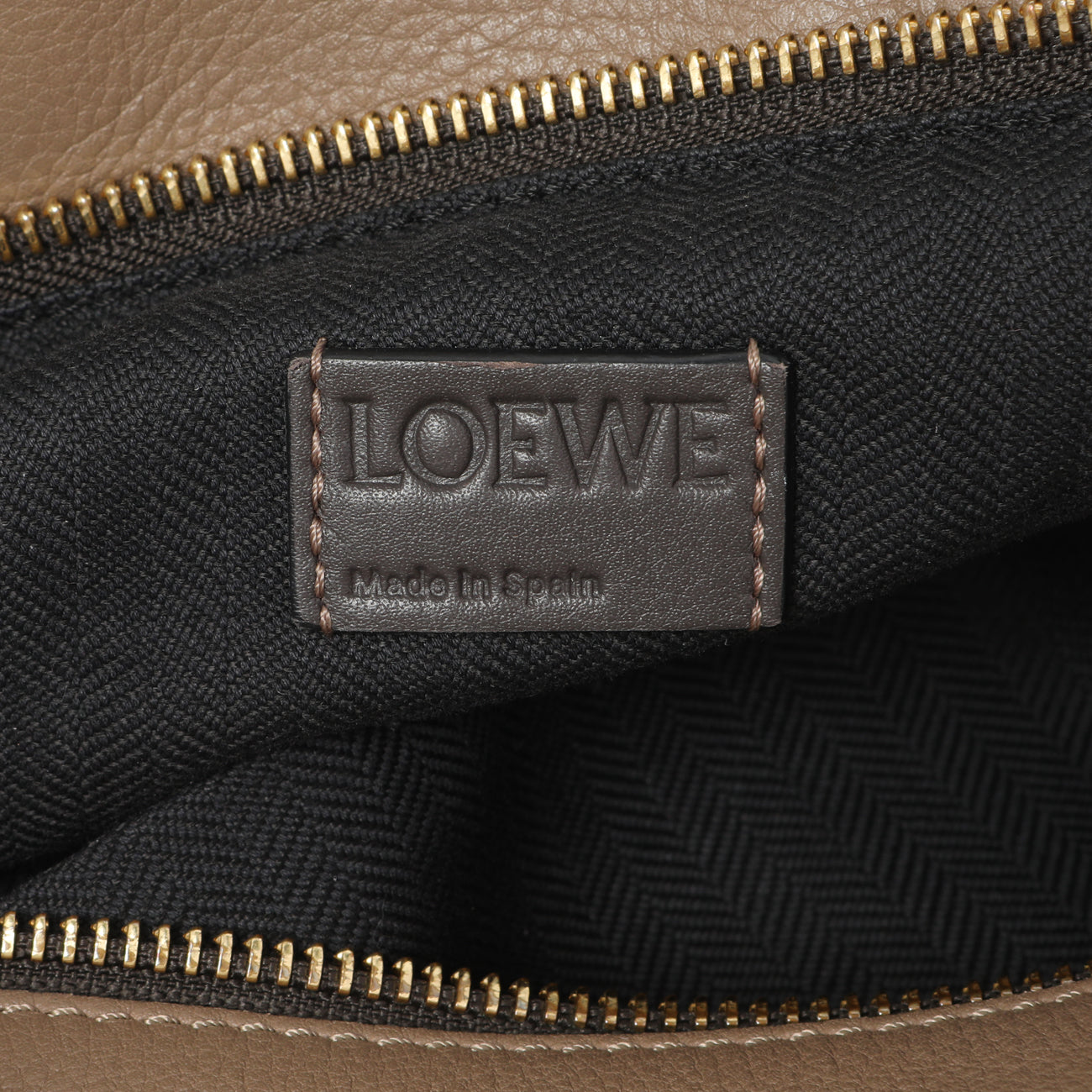 Exclusive Loewe Grey Beige Calfskin Medium Puzzle Bag — Detail View