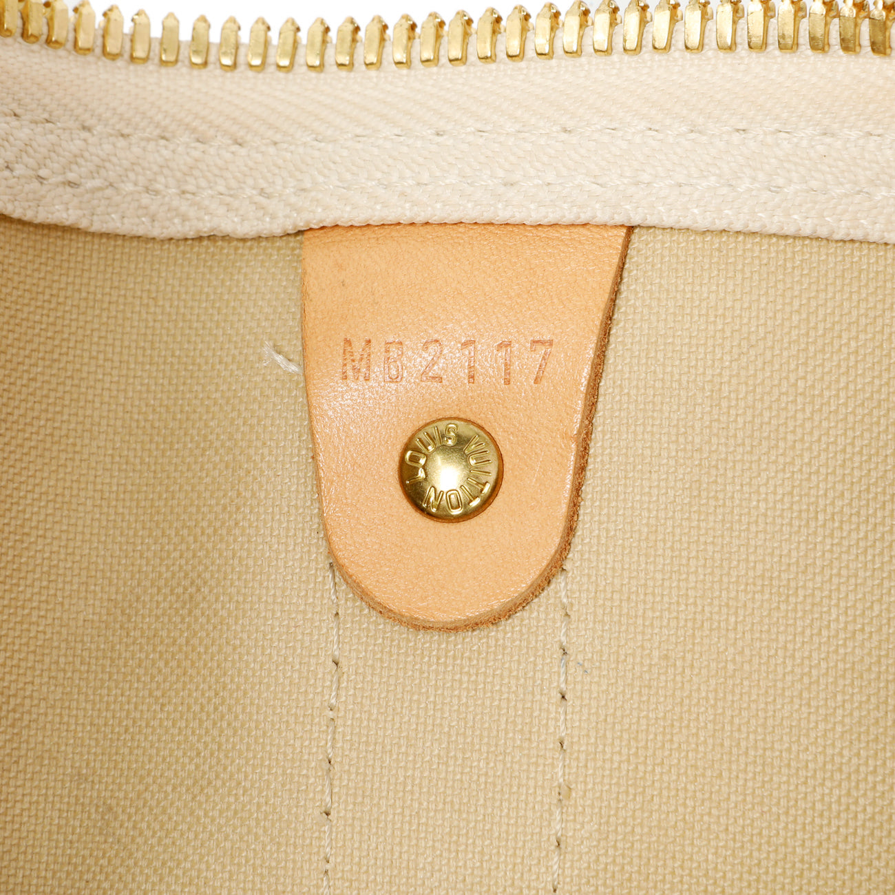 Exclusive Louis Vuitton Damier Azur Keepall Bandouliere 45 — Alternate View 9
