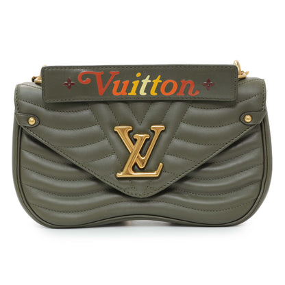 Exclusive Louis Vuitton Calfskin New Wave Chain MM — Side View