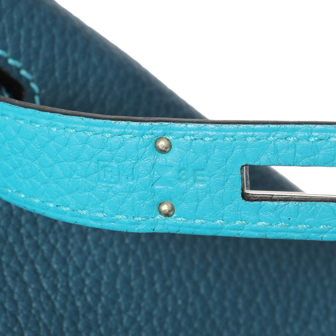 Exclusive Hermes Bleu Izmir Turquoise Togo Verso So Kelly 22 — Lifestyle View