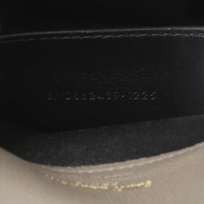 Exclusive Saint Laurent Taupe Grey Grain De Poudre Envelope Chain Wallet — Lifestyle View