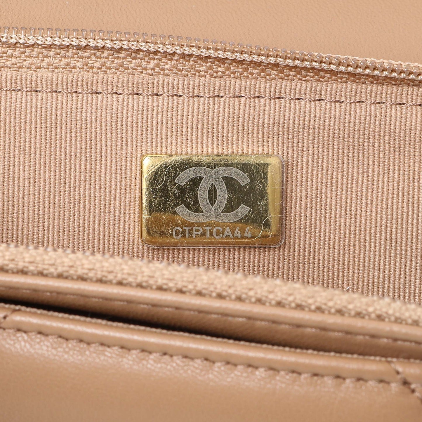 Exclusive Chanel Caramel 19 Wallet on Chain — Alternate View 11