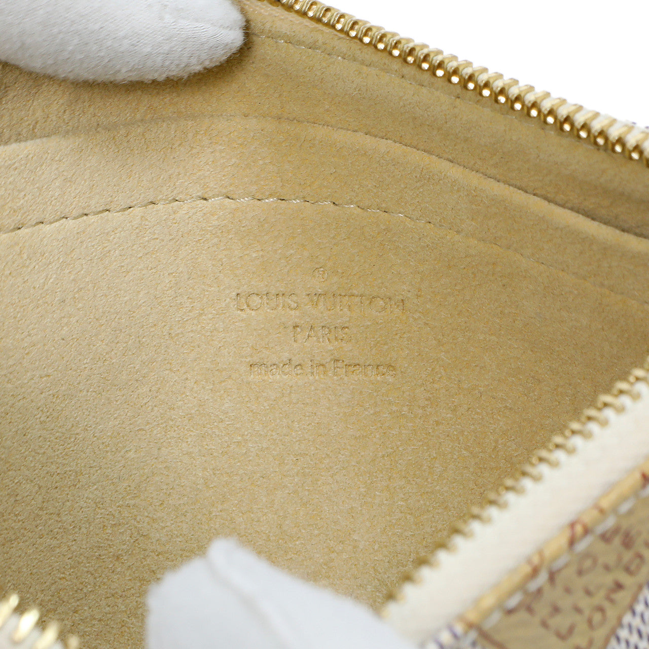 Exclusive Louis Vuitton Damier Azur Trunks Labels Pochette Milla MM — Detail View