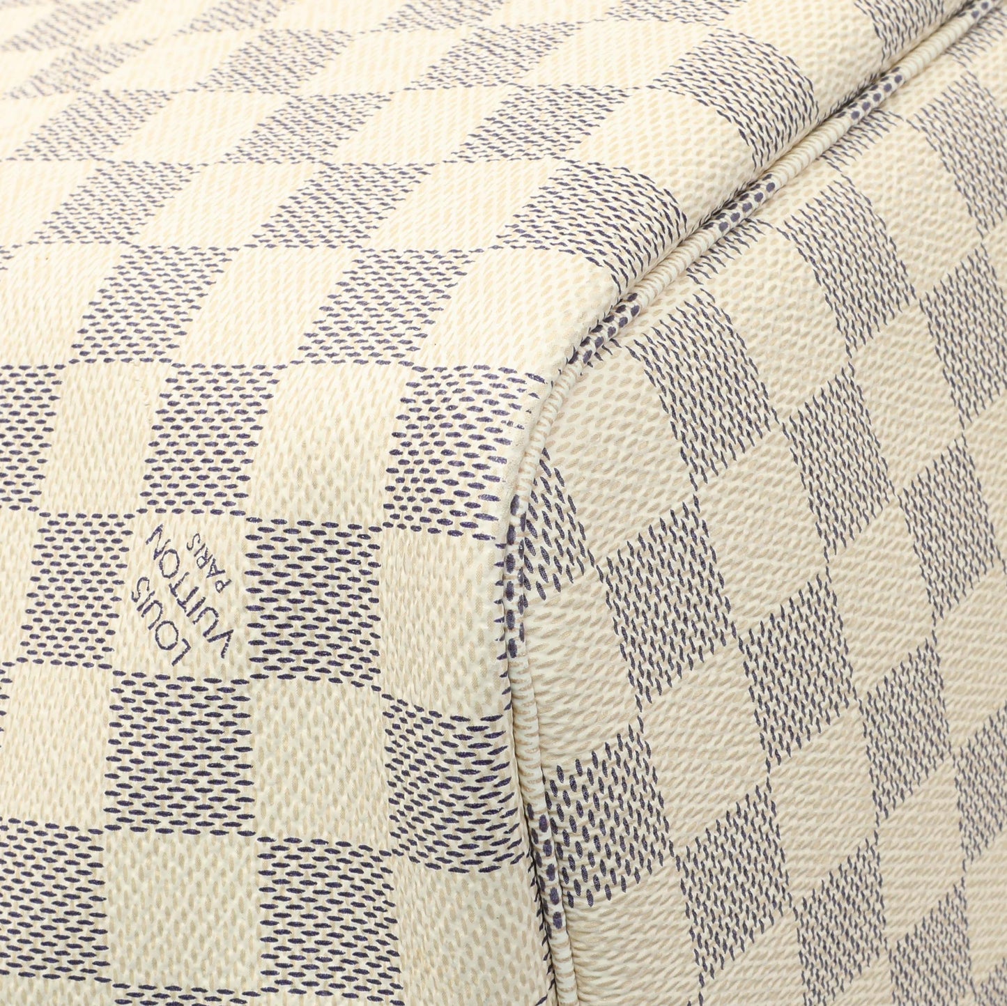 Exclusive Louis Vuitton Damier Azur Neverfull MM — Top View