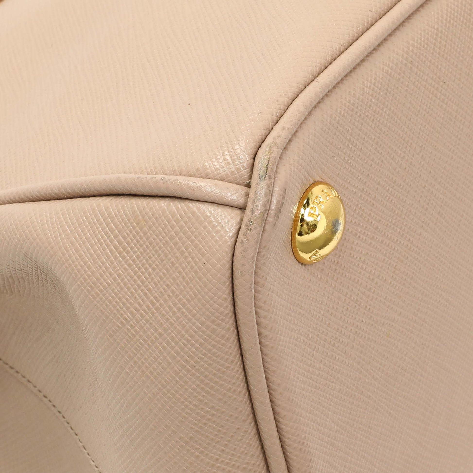 Exclusive Prada Cammeo Saffiano Medium Galleria Double Zip Tote — Top View