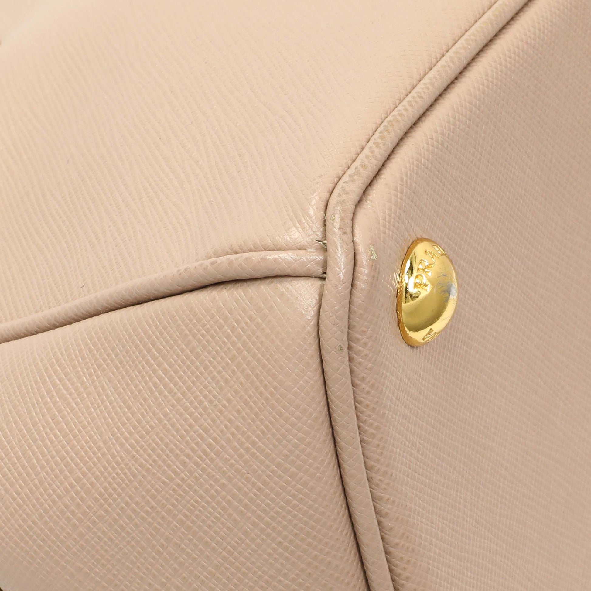 Exclusive Prada Cammeo Saffiano Medium Galleria Double Zip Tote — Lifestyle View