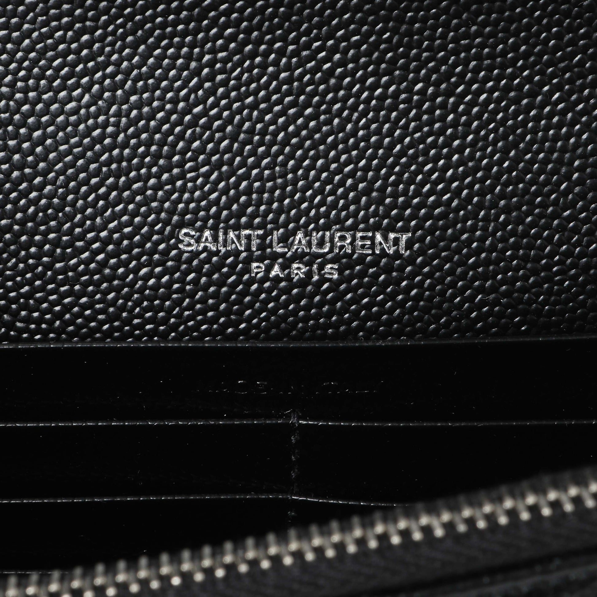 Exclusive Saint Laurent Black Grain De Poudre Envelope Chain Wallet — Detail View
