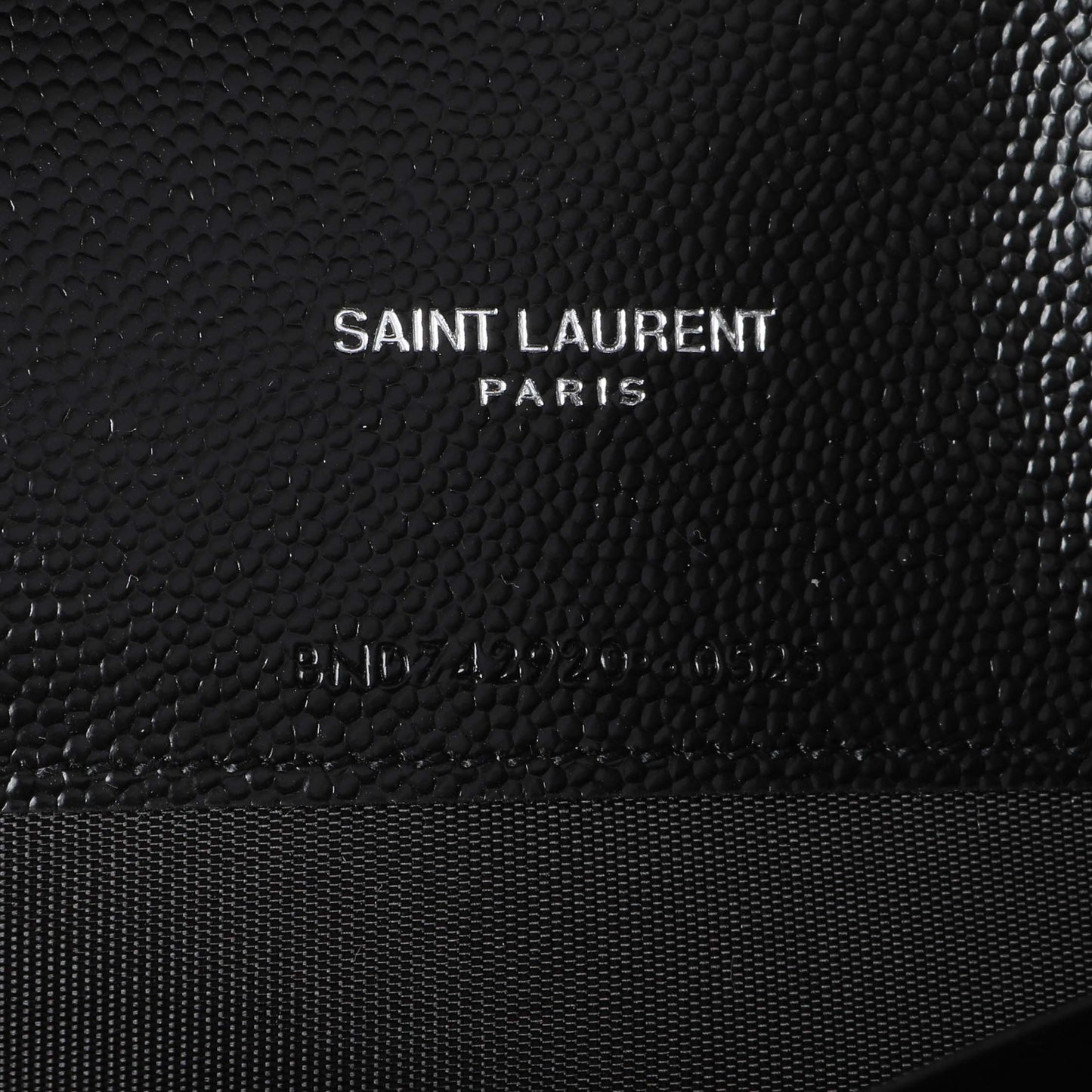 Exclusive Saint Laurent Black Grain De Poudre Envelope Chain Wallet — Lifestyle View