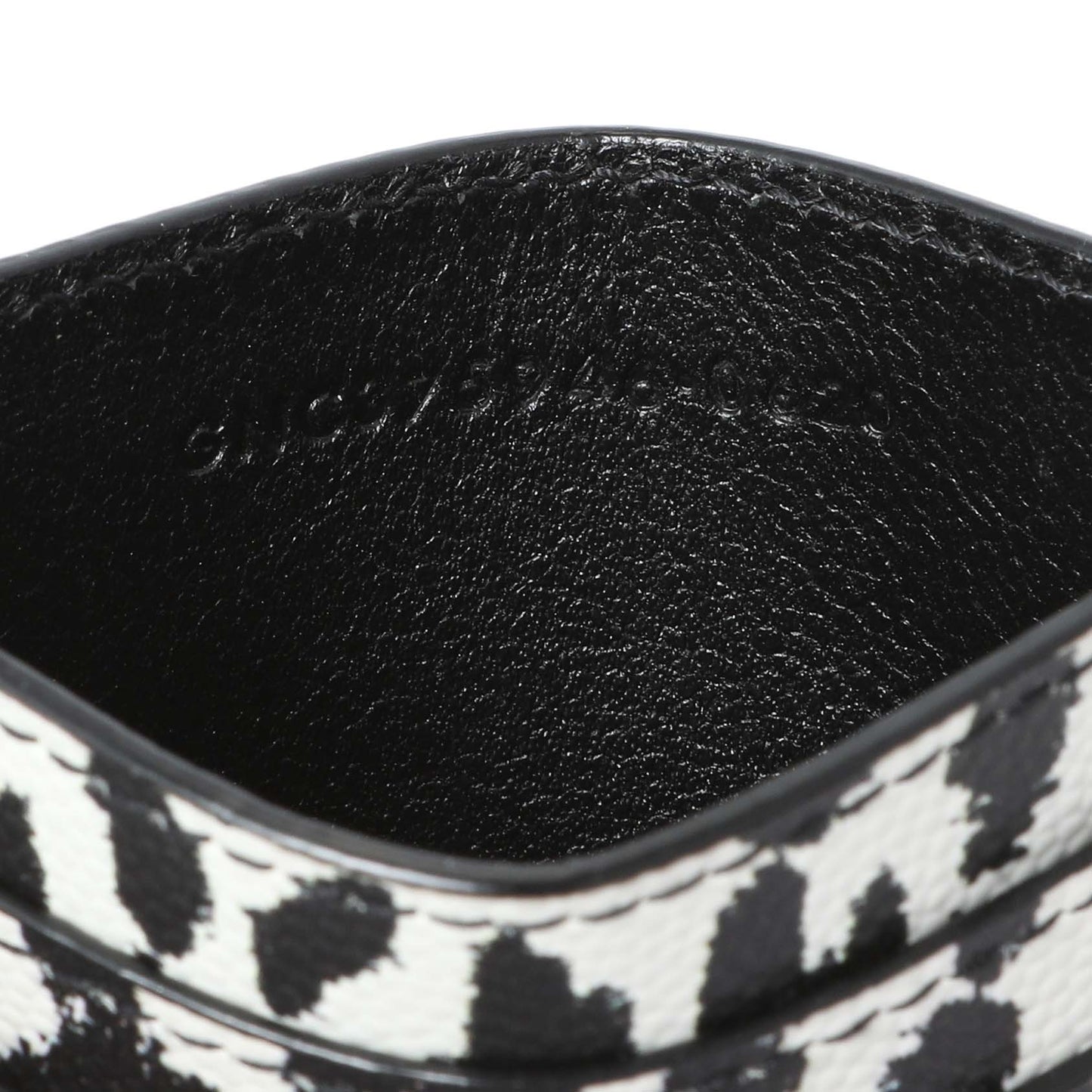 Exclusive Saint Laurent Grain De Poudre Baby Cat Print Card Case — Lifestyle View