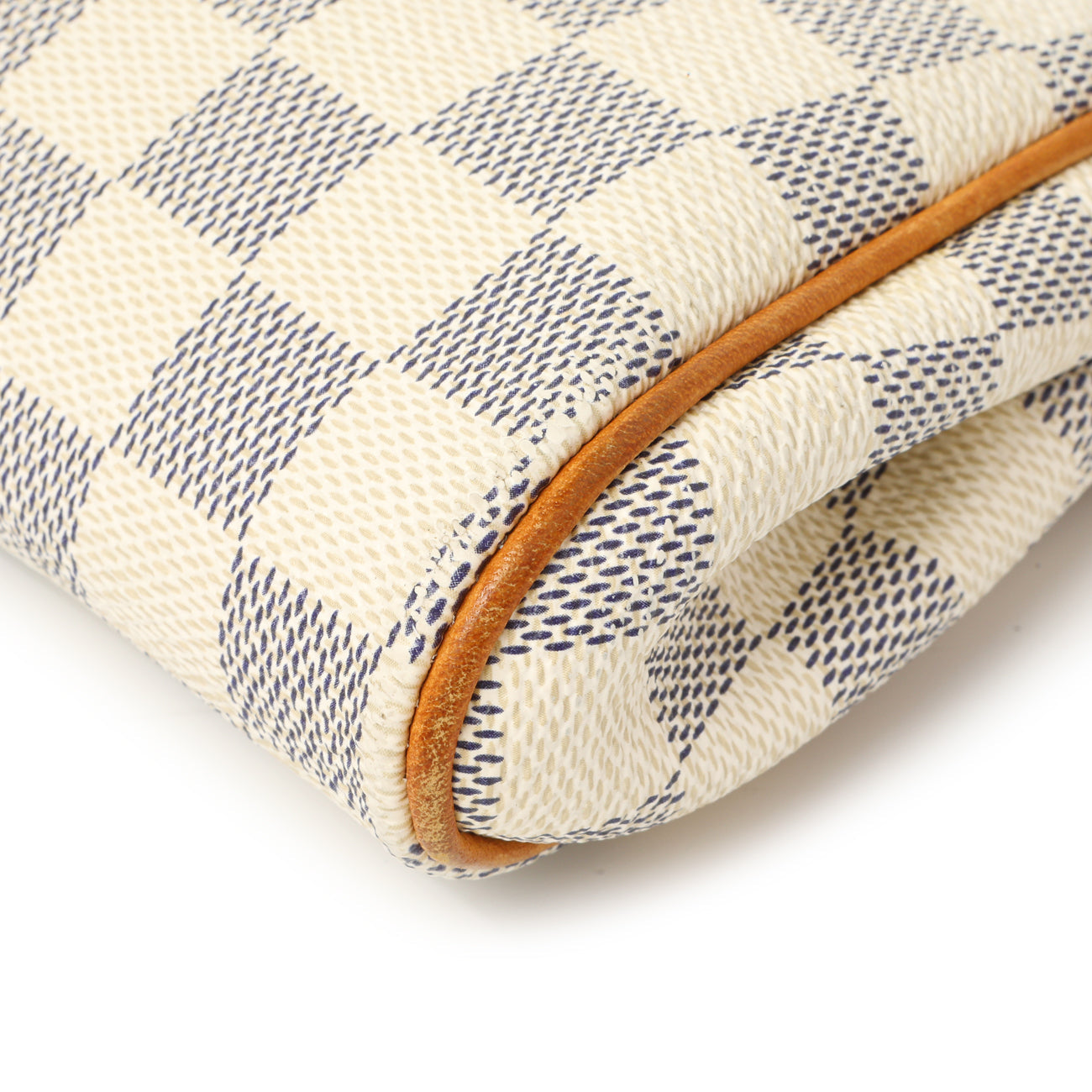 Exclusive Louis Vuitton Damier Azur Eva Clutch — Detail View