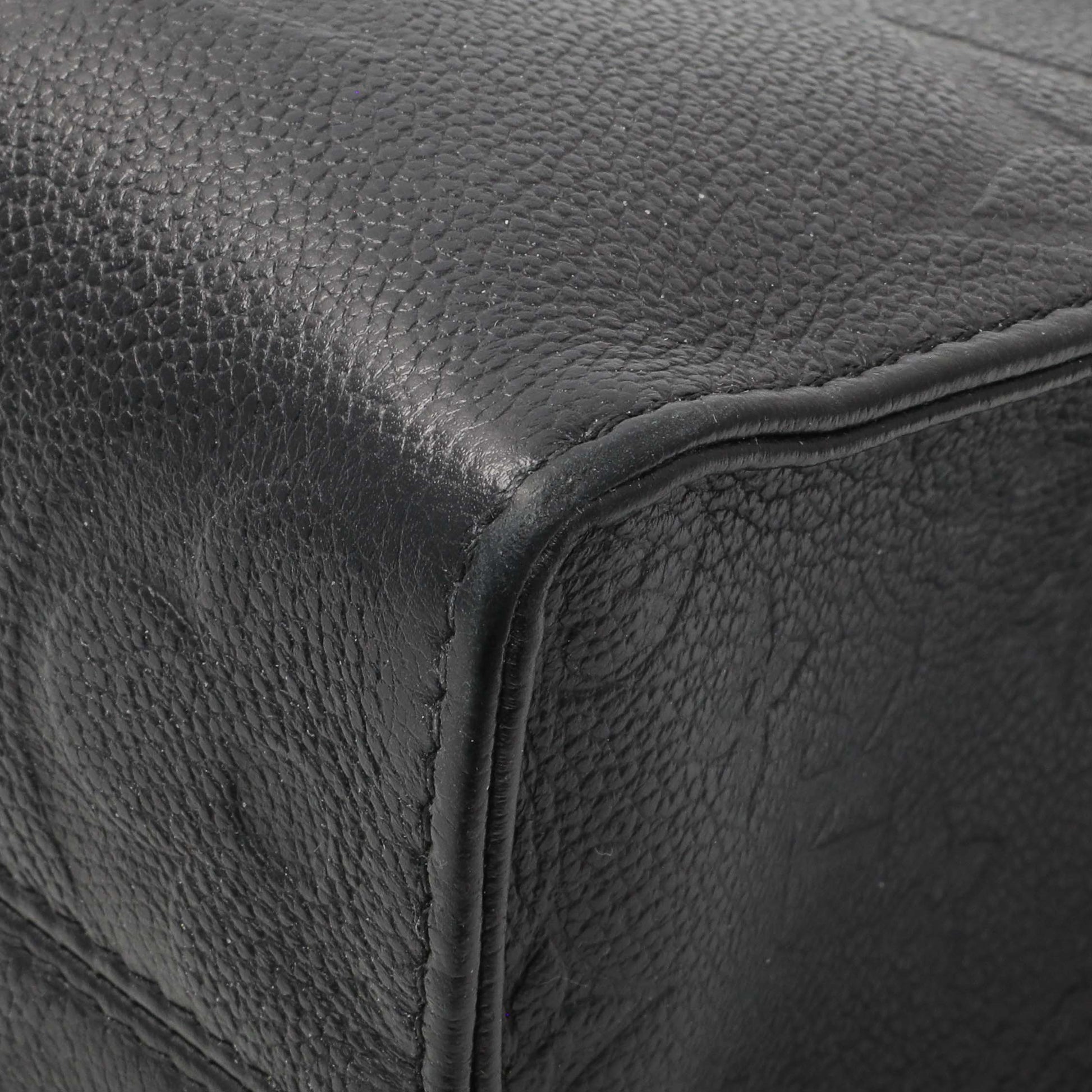 Exclusive Louis Vuitton Black Empreinte Onthego PM — Alternate View 7