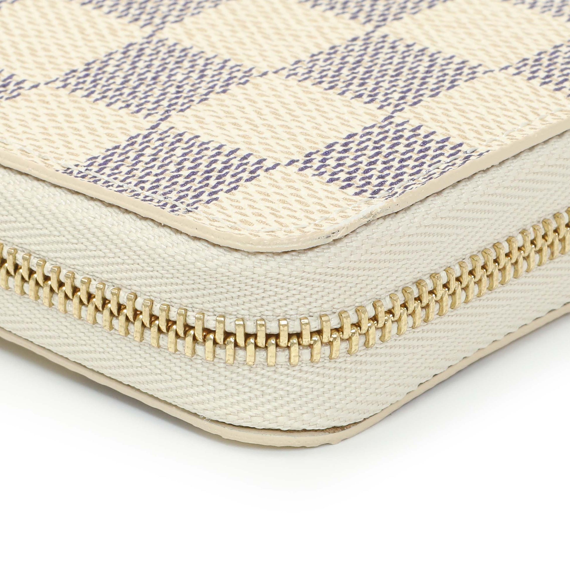 Exclusive Louis Vuitton Damier Azur Zippy Coin Purse — Top View