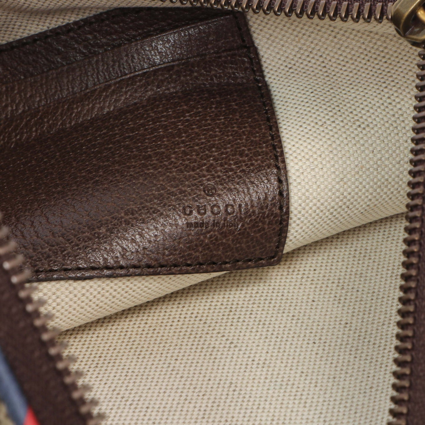 Exclusive Gucci GG Supreme Monogram Courrier Neo Vintage Zip Wristlet — Detail View