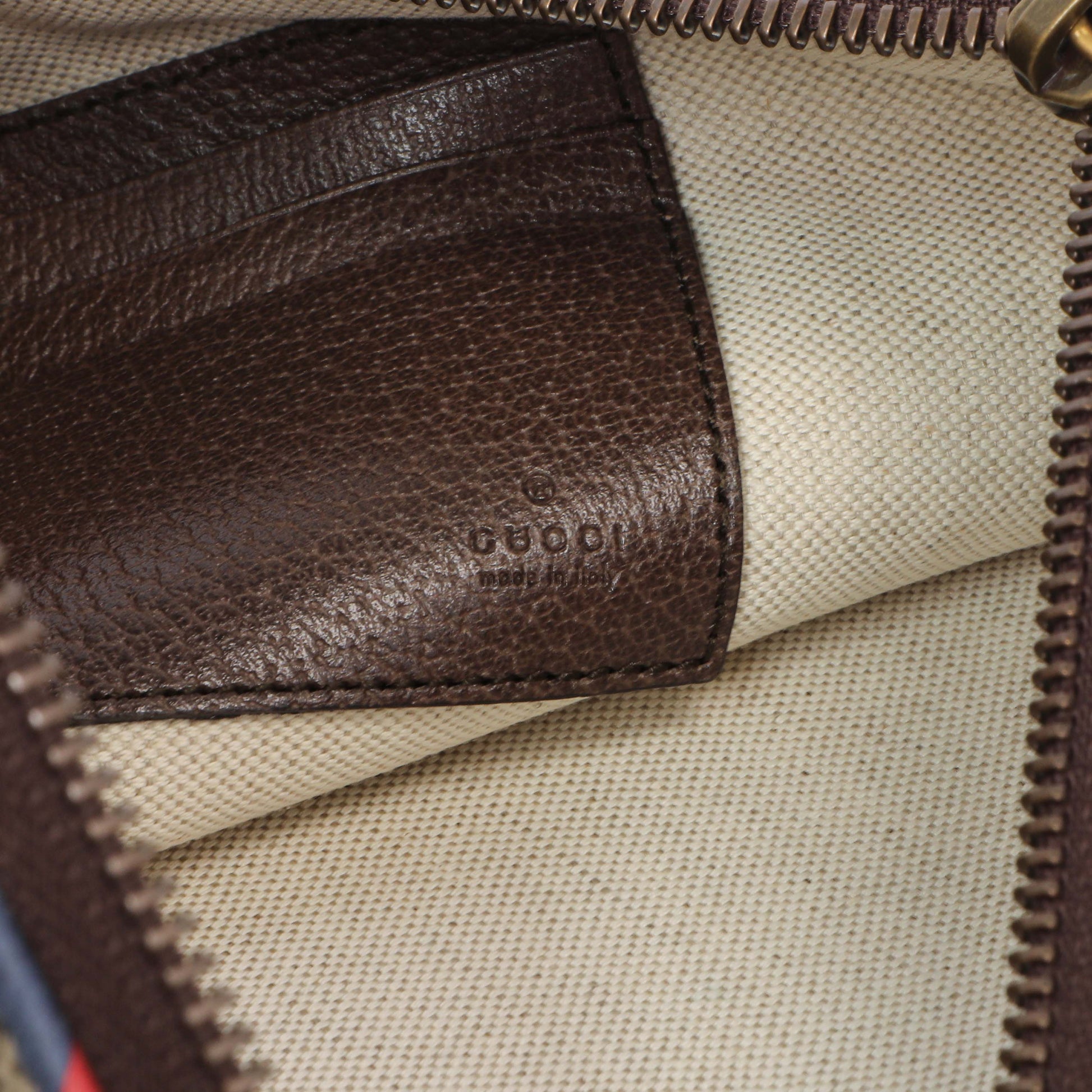 Exclusive Gucci GG Supreme Monogram Courrier Neo Vintage Zip Wristlet — Detail View