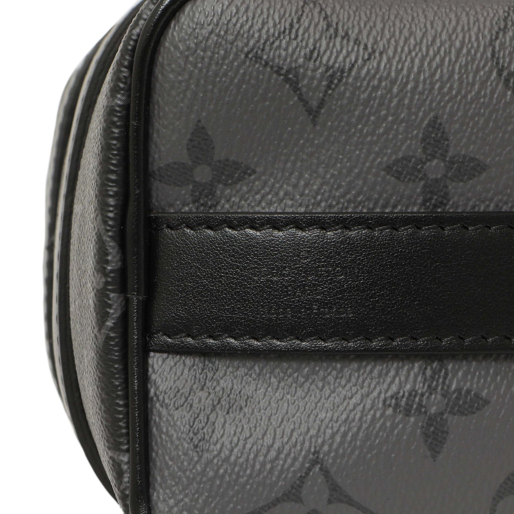 Exclusive Louis Vuitton Monogram Eclipse Keepall Bandouliere 25 — Detail View