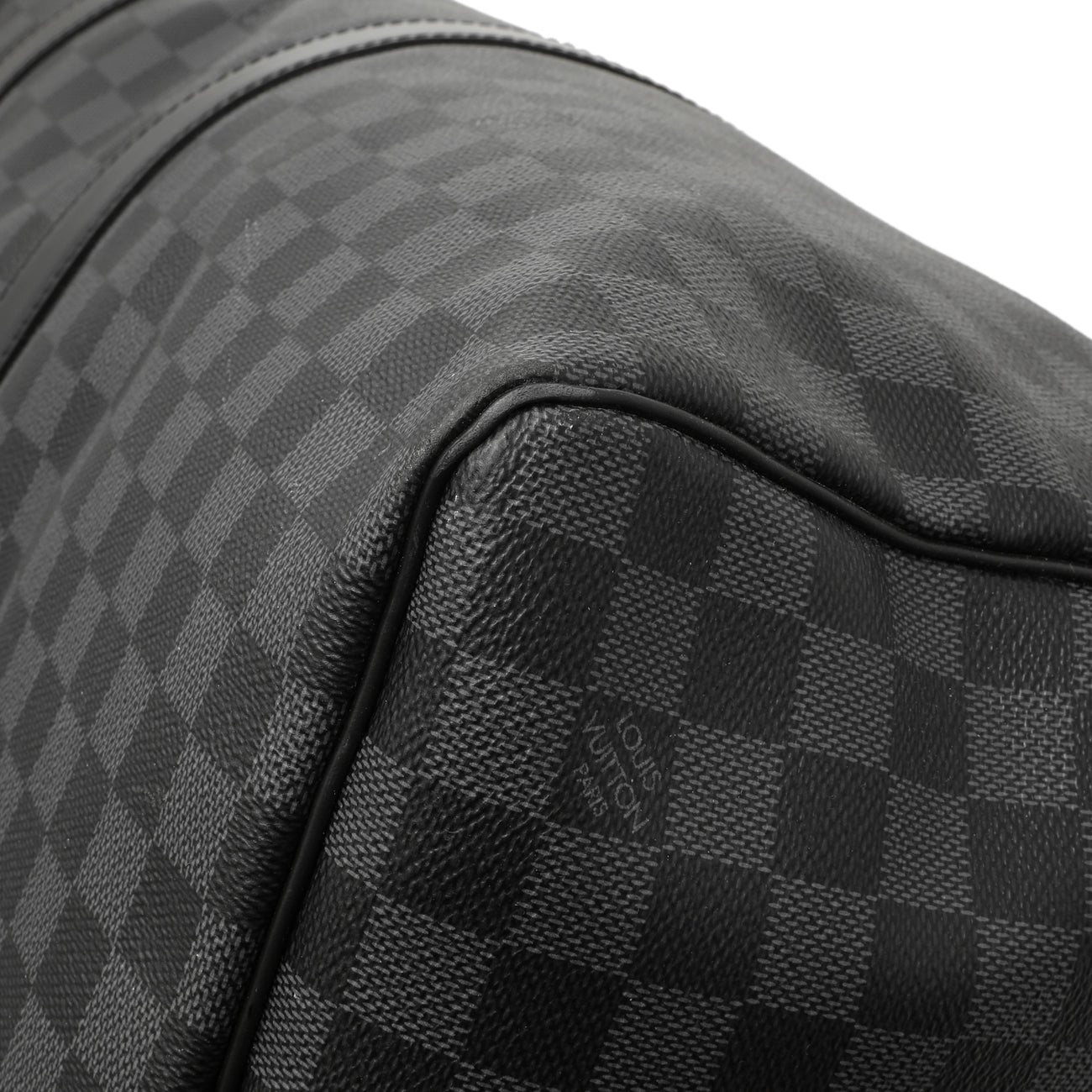 Exclusive Louis Vuitton Damier Graphite Keepall Bandouliere 55 — Detail View