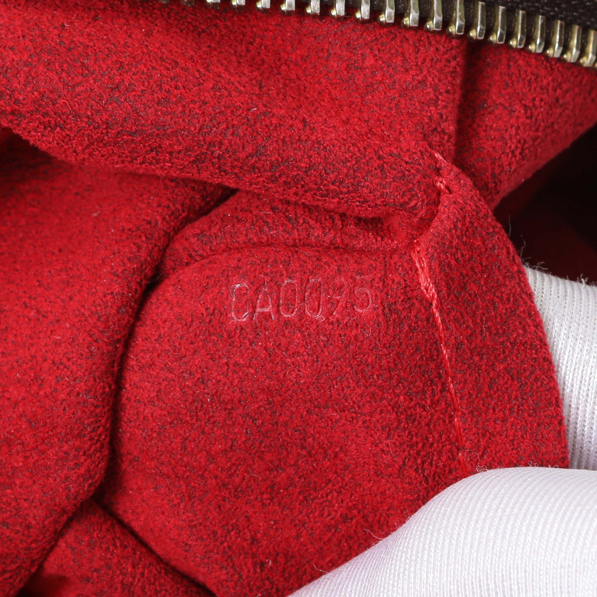 Exclusive Louis Vuitton Monogram Klara Shoulder Bag — Alternate View 10