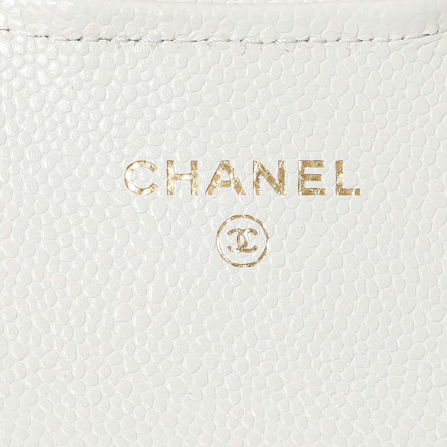 Exclusive Chanel White Quilted Caviar Flap Card Holder — Detail View