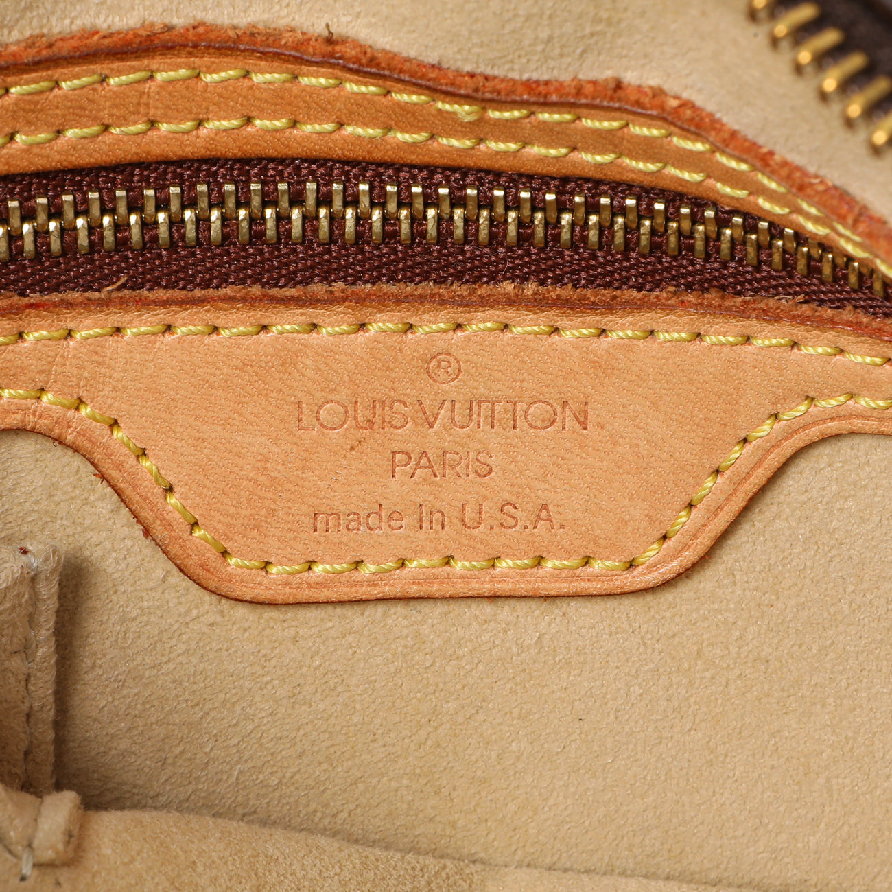 Exclusive Louis Vuitton Monogram Looping MM — Detail View