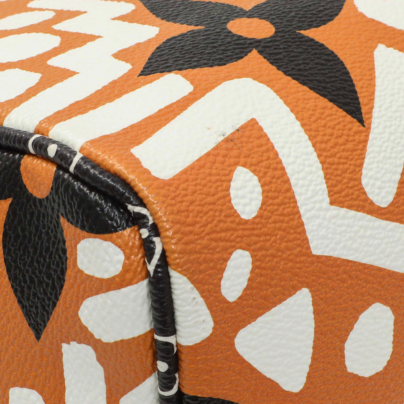 Exclusive Louis Vuitton Monogram Giant Crafty Speedy Bandouliere 25 — Lifestyle View