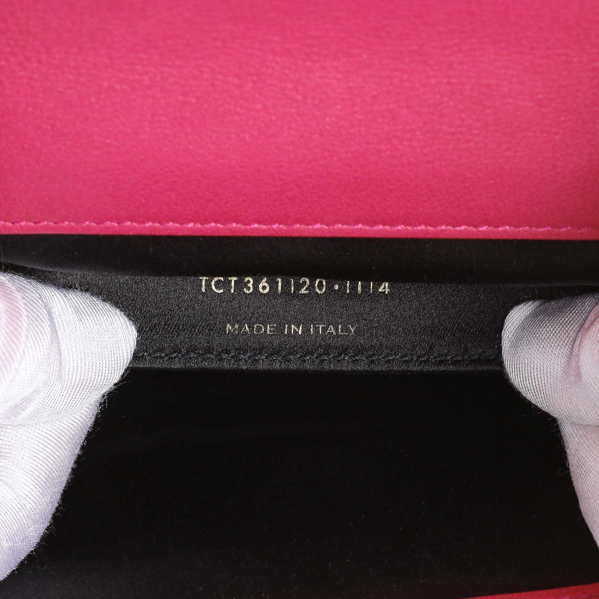 Exclusive Saint Laurent Fuchsia Calfskin Monogram Large Belle De Jour Clutch — Lifestyle View