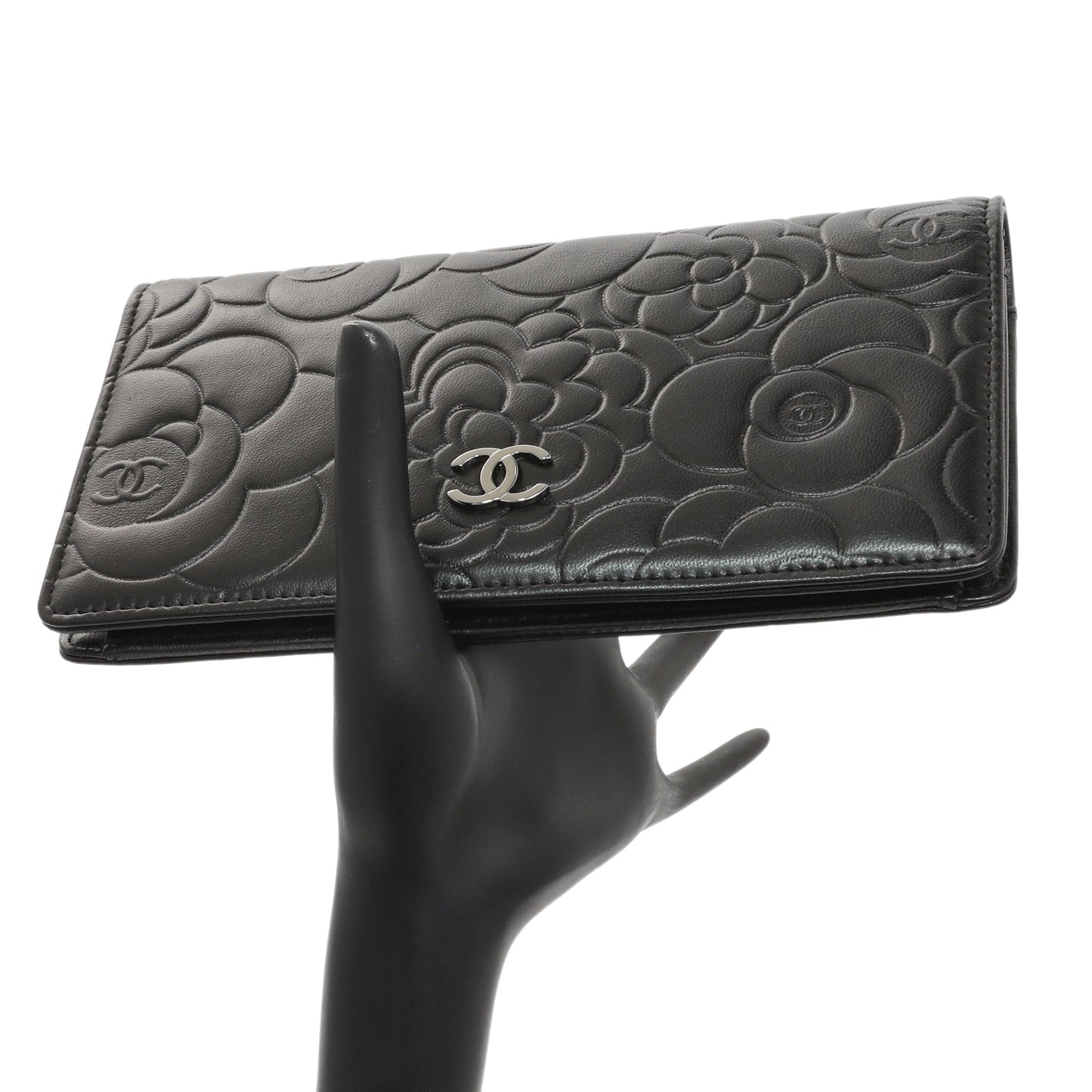 Exclusive Chanel Black Lambskin Camellia Embossed Yen Wallet — Alternate View 8