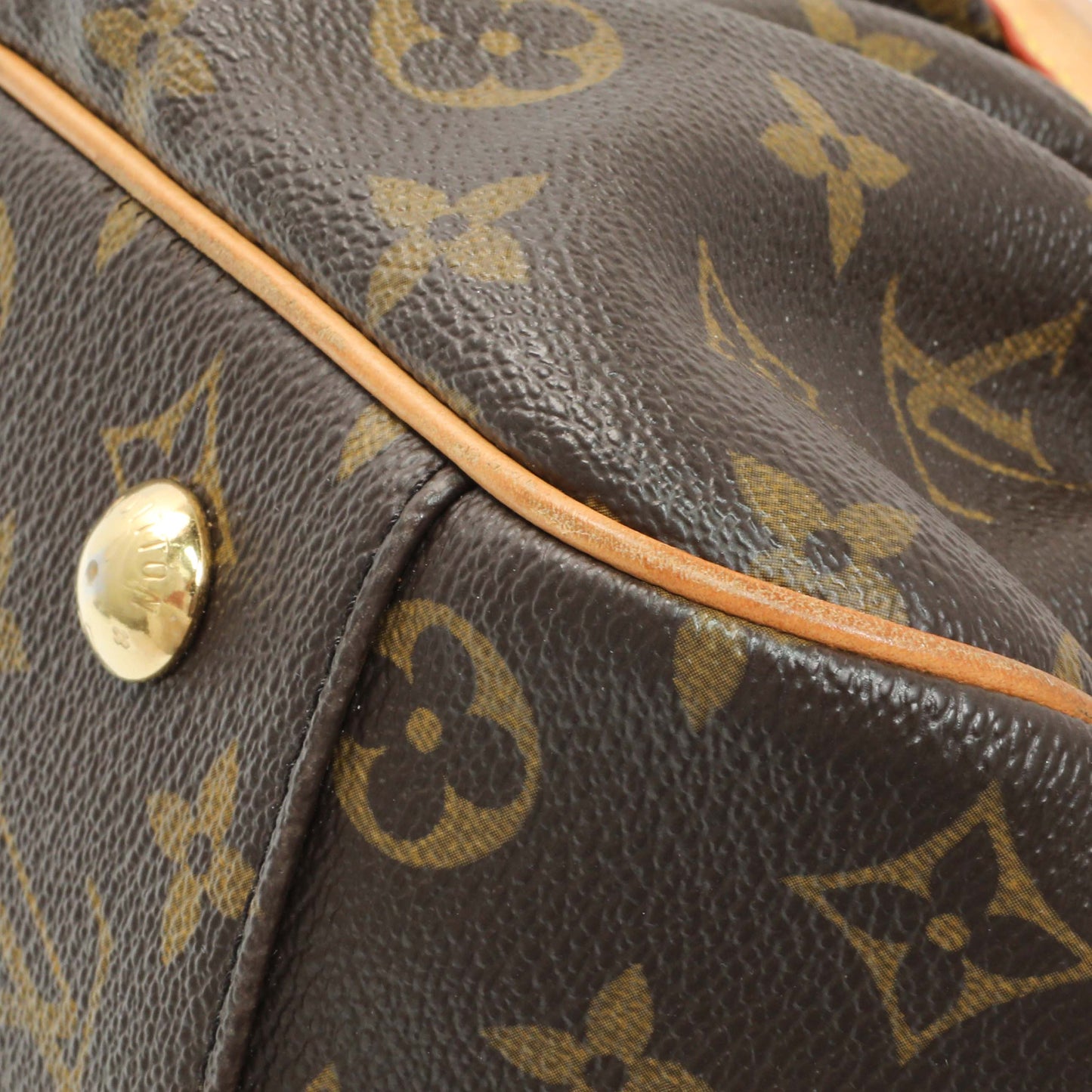 Exclusive Louis Vuitton Monogram Klara Shoulder Bag — Detail View