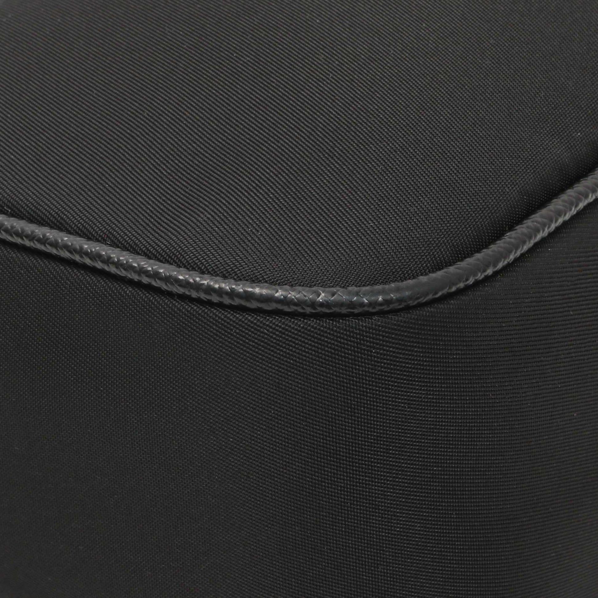 Exclusive Prada Black Nylon Re-Edition 2005 Shoulder Bag — Alternate View 7