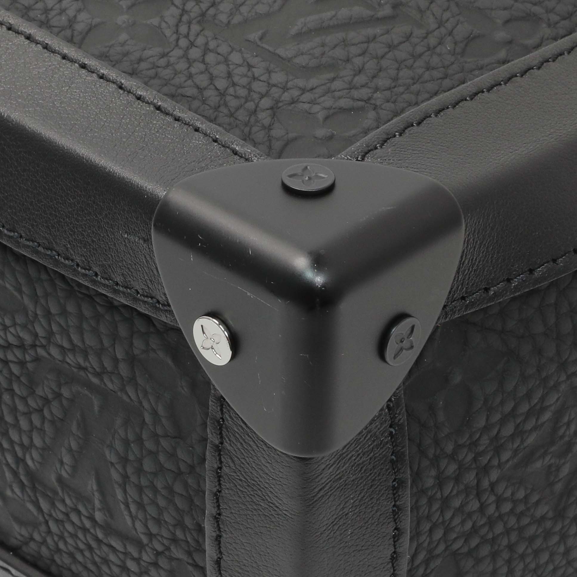 Exclusive Louis Vuitton Taurillon Monogram Solar Ray Soft Trunk Black — Detail View