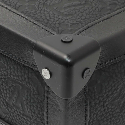 Exclusive Louis Vuitton Taurillon Monogram Solar Ray Soft Trunk Black — Detail View