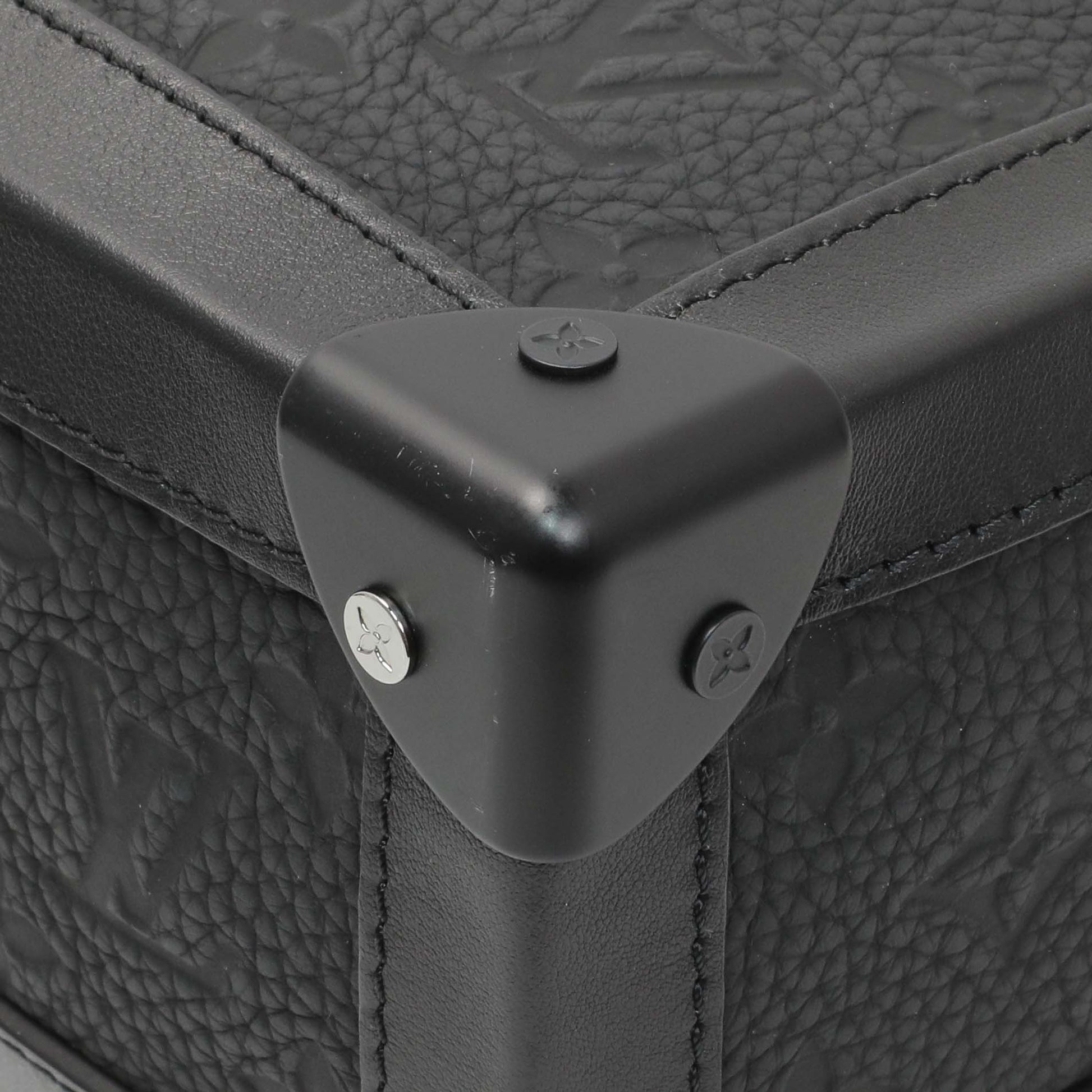 Exclusive Louis Vuitton Taurillon Monogram Solar Ray Soft Trunk Black — Alternate View 7