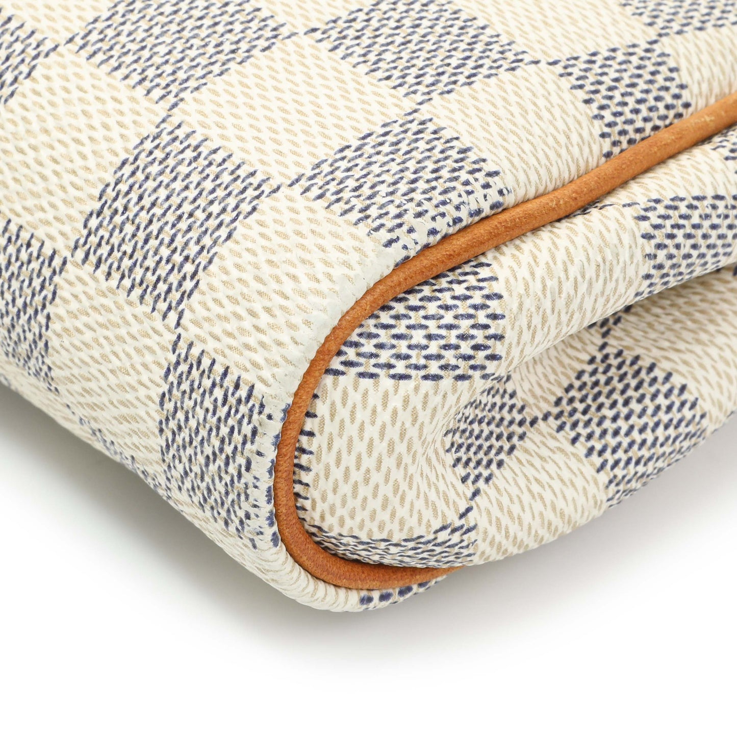 Exclusive Louis Vuitton Damier Azur Eva Clutch — Detail View