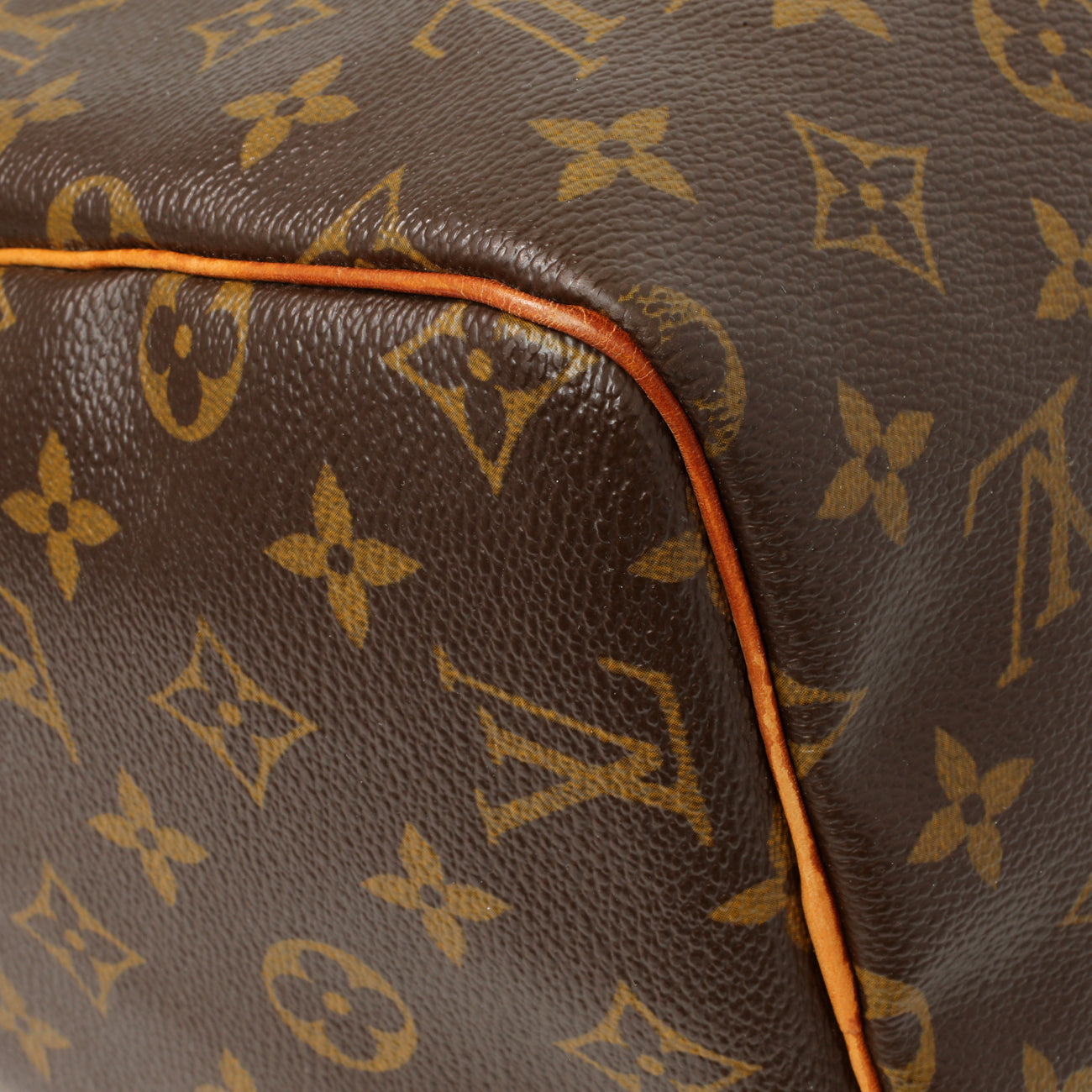 Exclusive Louis Vuitton Monogram Speedy 30 — Lifestyle View