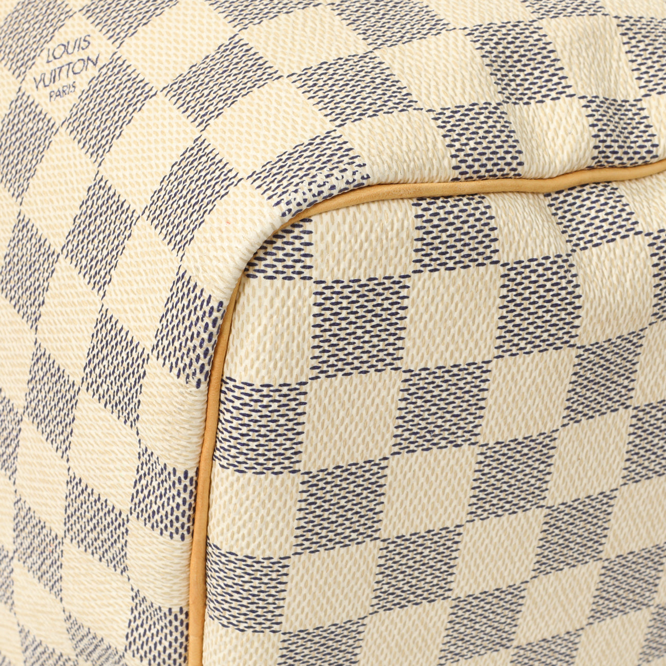 Exclusive Louis Vuitton Damier Azur Speedy 30 — Detail View